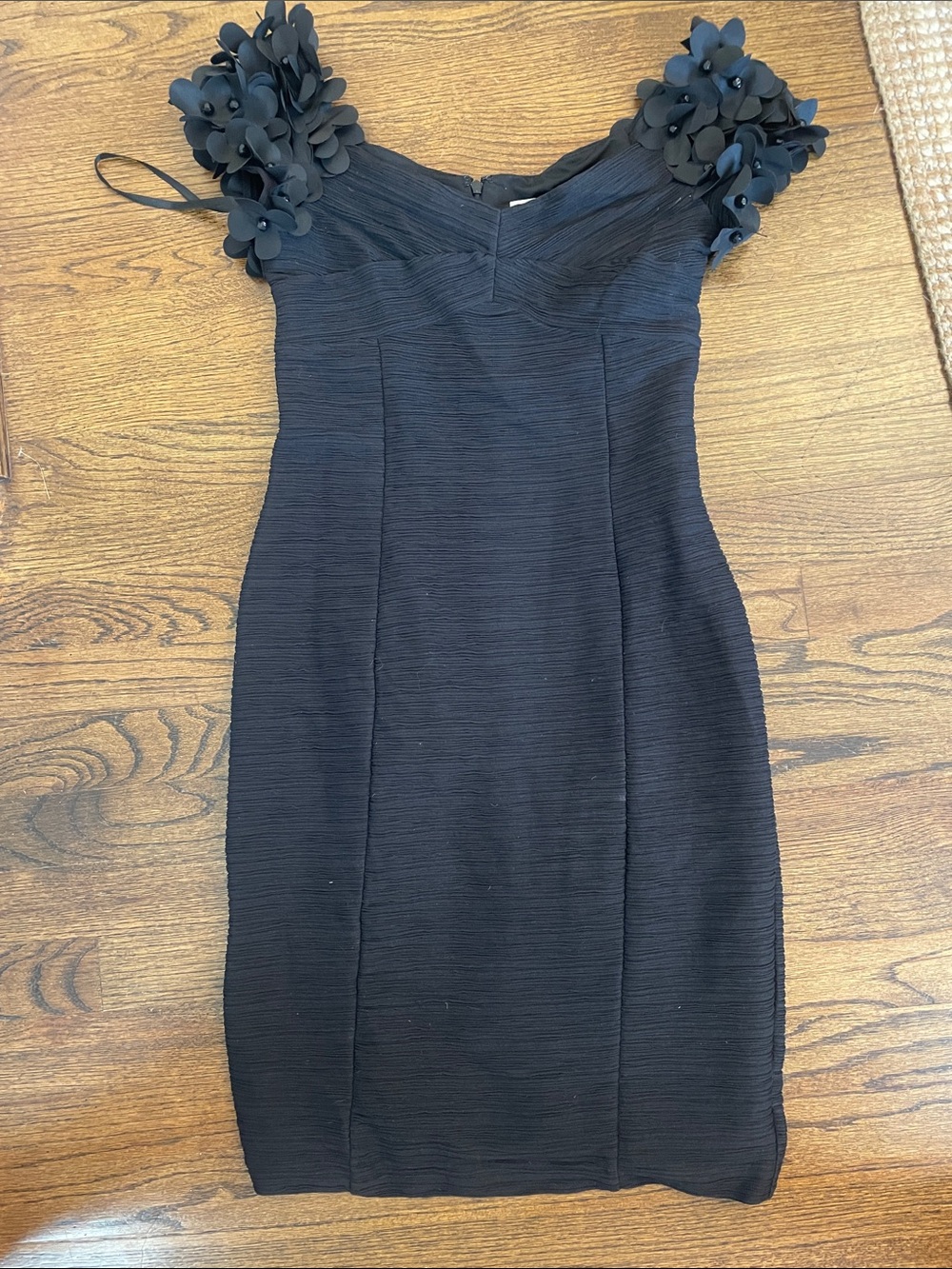 Maeve Black Off-Shoulder Floral-Appliqué Bodycon Dress